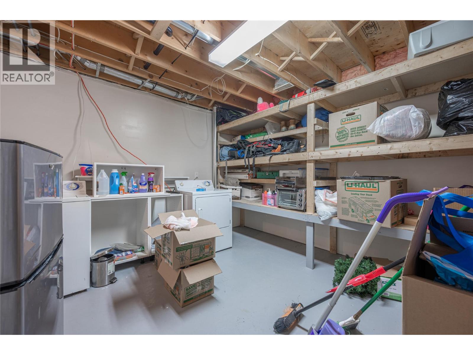 4728 SPRUCE Crescent, Barriere