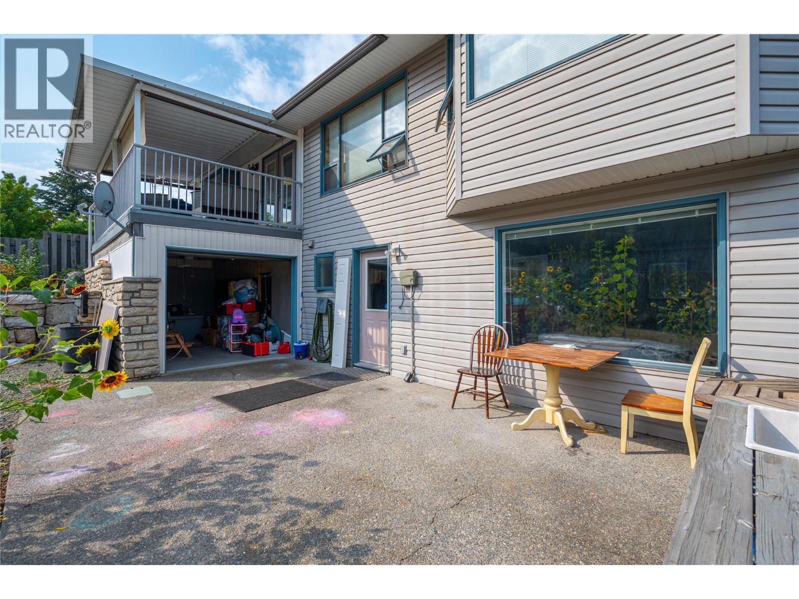 4728 SPRUCE Crescent, Barriere