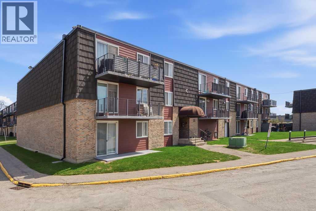 #8C 80 Galbraith Drive SW - 1