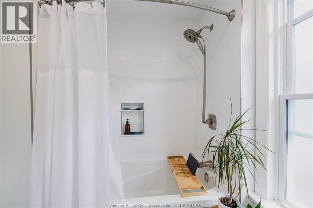 235 Oak AVENUE, Windsor, Ontario, N9A5E5 — Photo 17