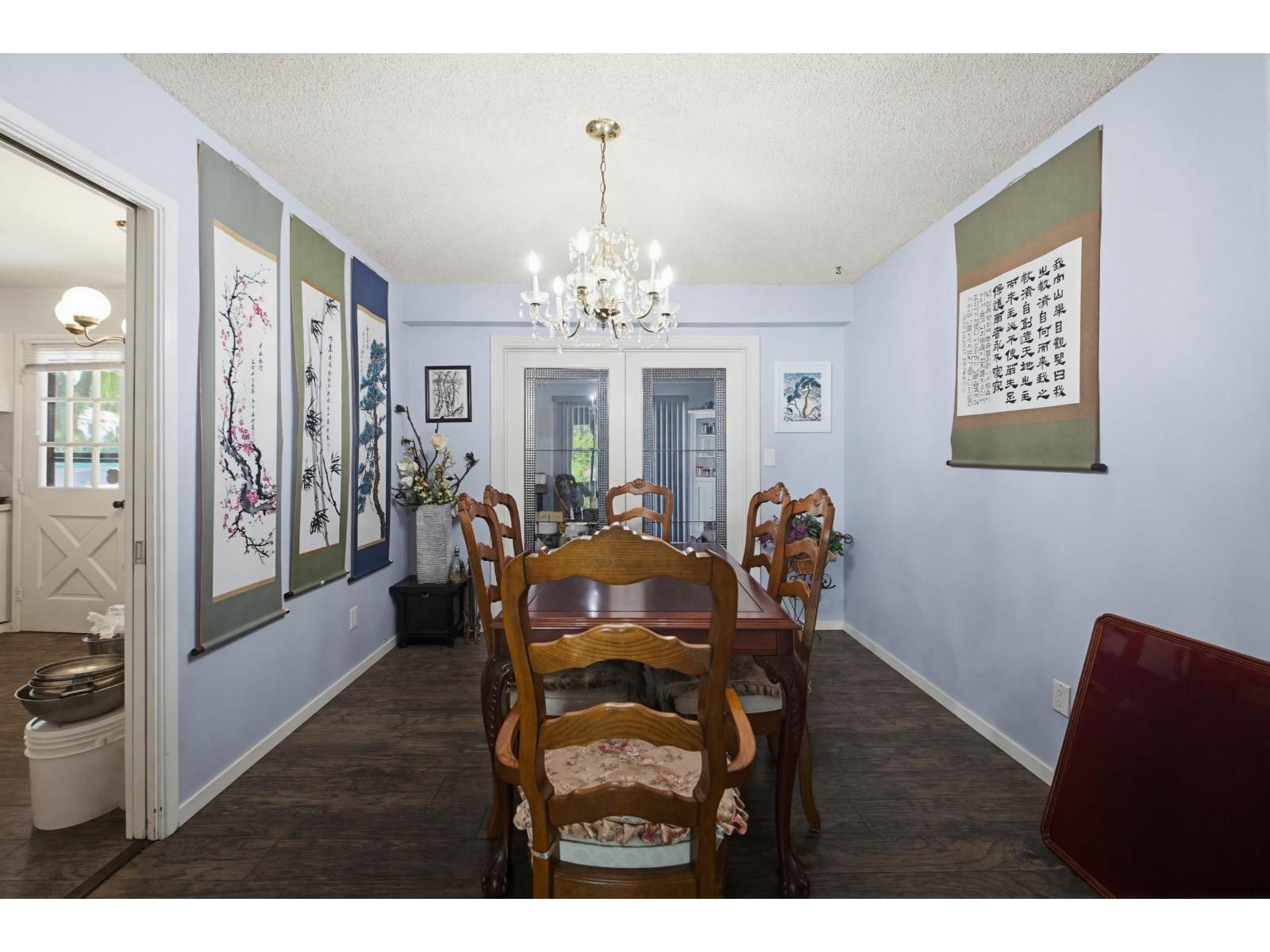 House in Surrey - Image 10