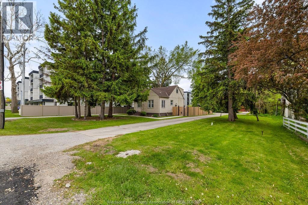 3803 HOWARD AVENUE - 2