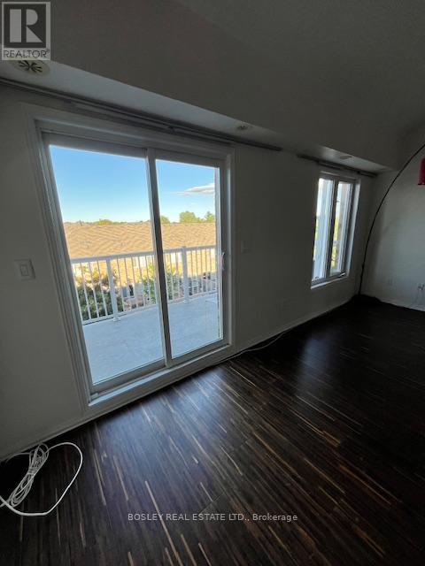 #11 647 C WARDEN AVENUE - 18