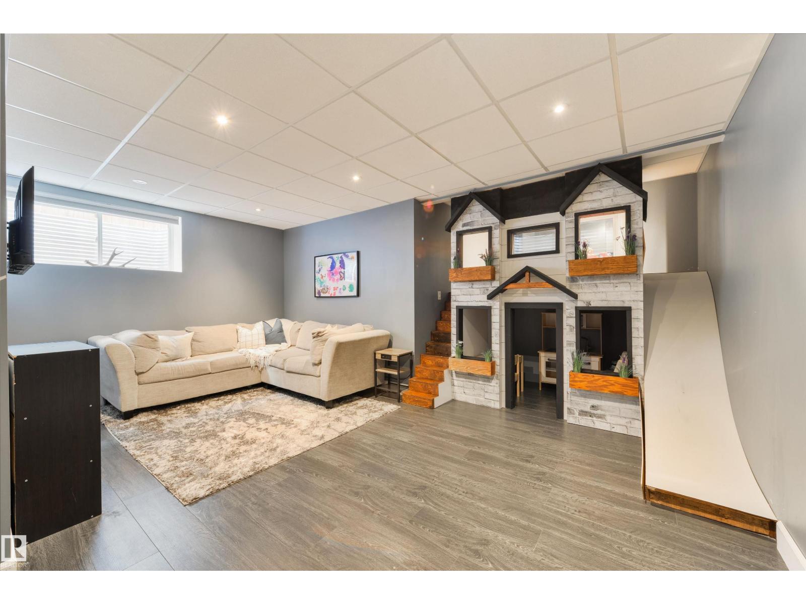 20 SPRINGWOOD WY — photo 32