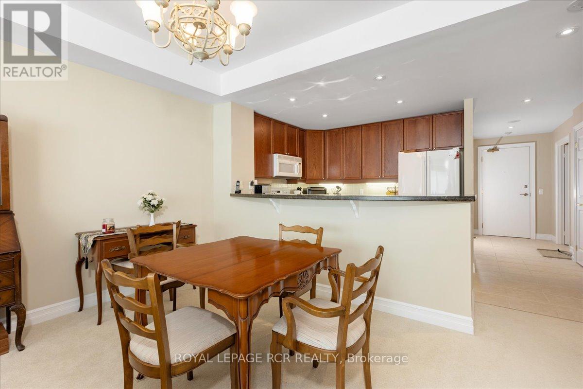 #306 6 TORONTO STREET - 13