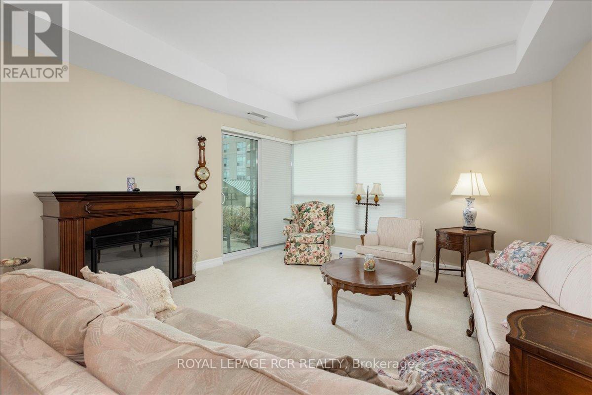 #306 6 TORONTO STREET - 15