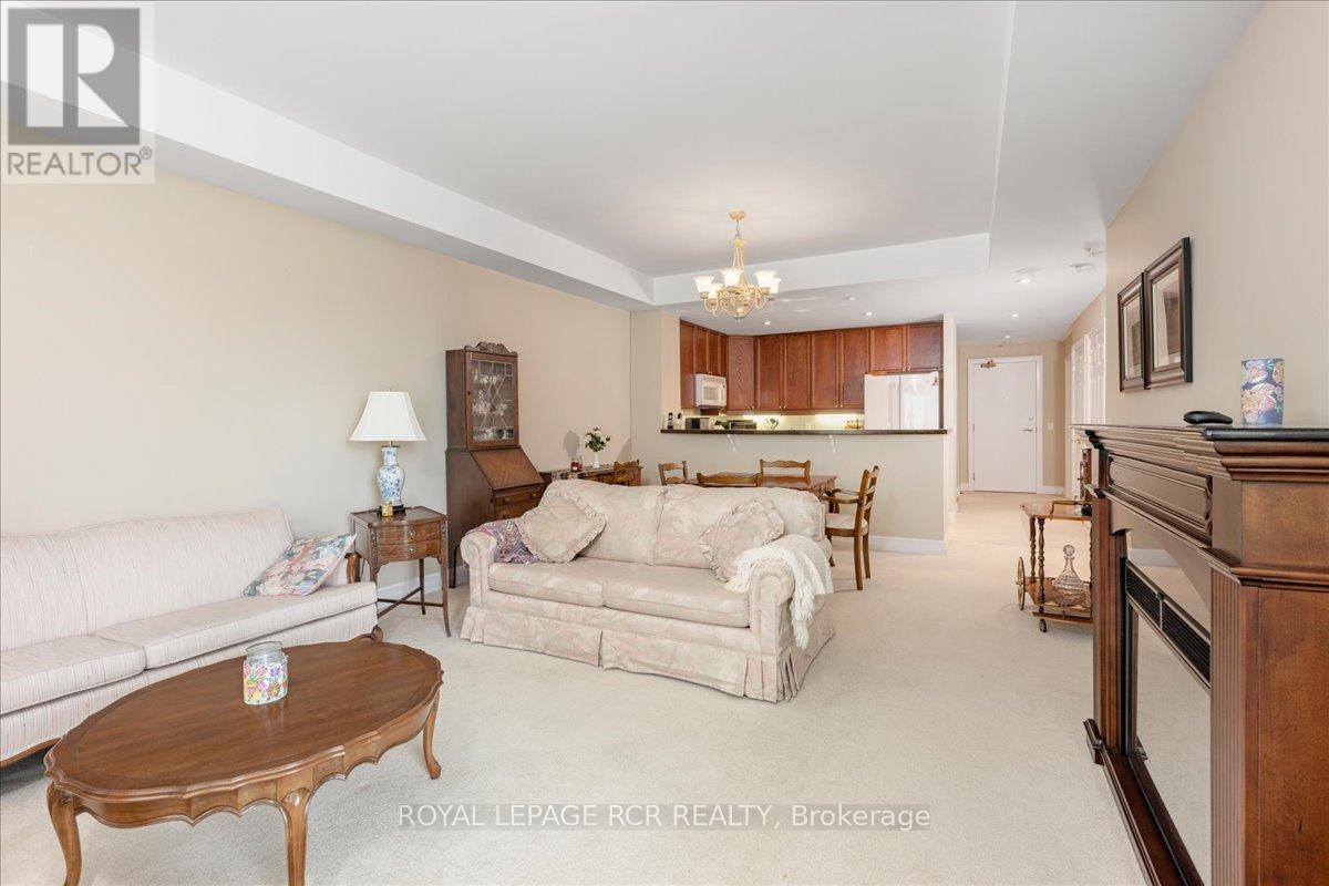 #306 6 TORONTO STREET - 16