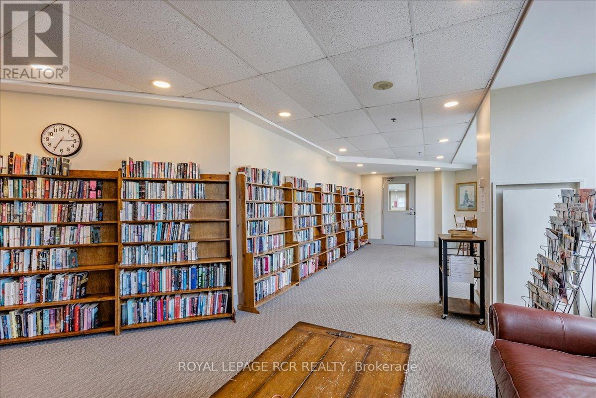 #306 6 TORONTO STREET - 31