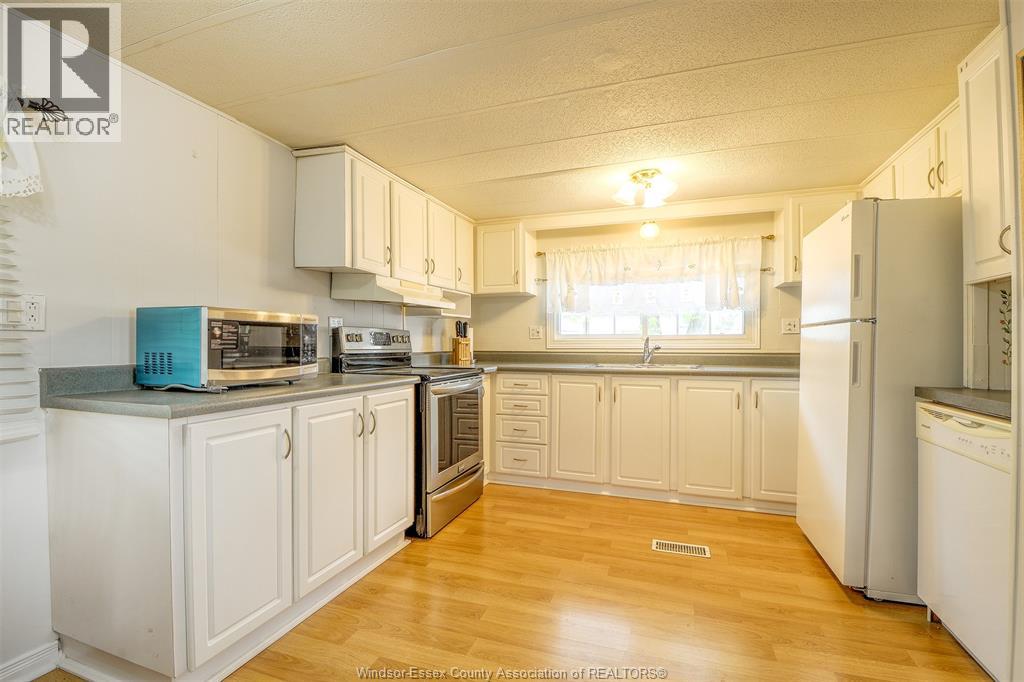 8 ASH COURT - 9