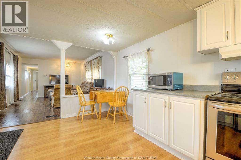 8 ASH COURT - 11