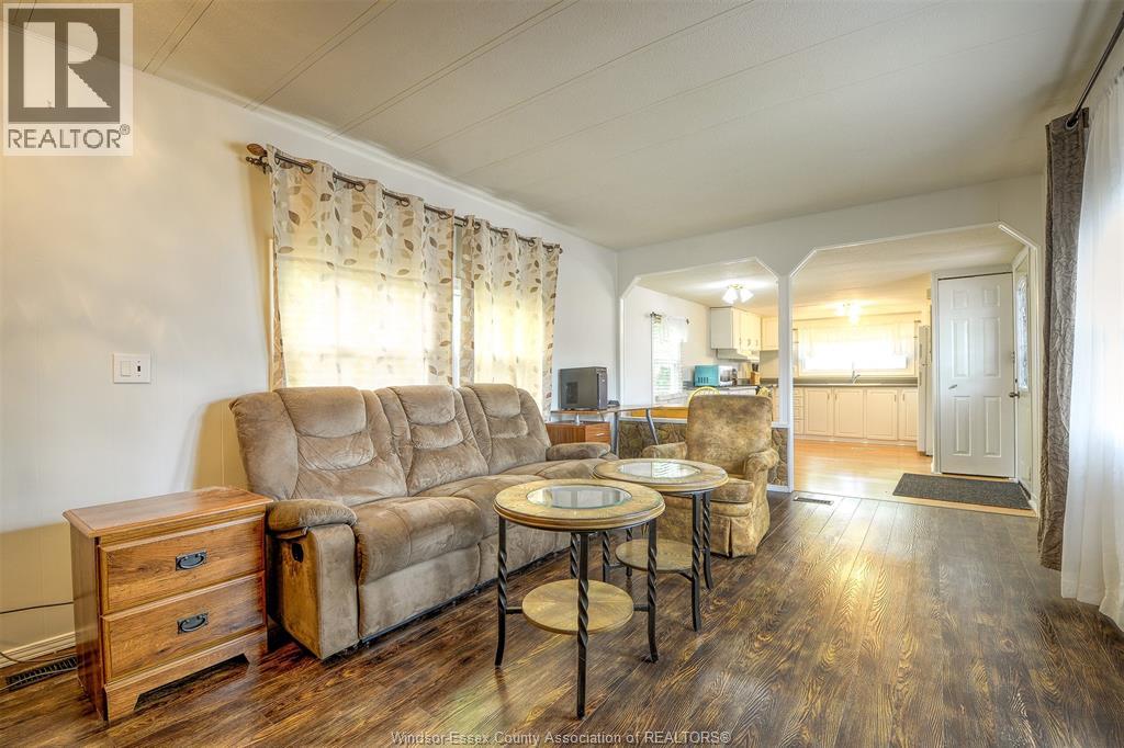 8 ASH COURT - 14
