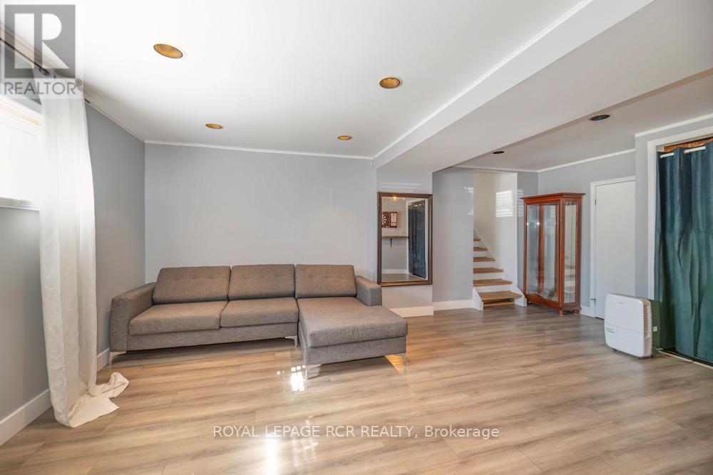 71 MORGANDALE CRESCENT - 33
