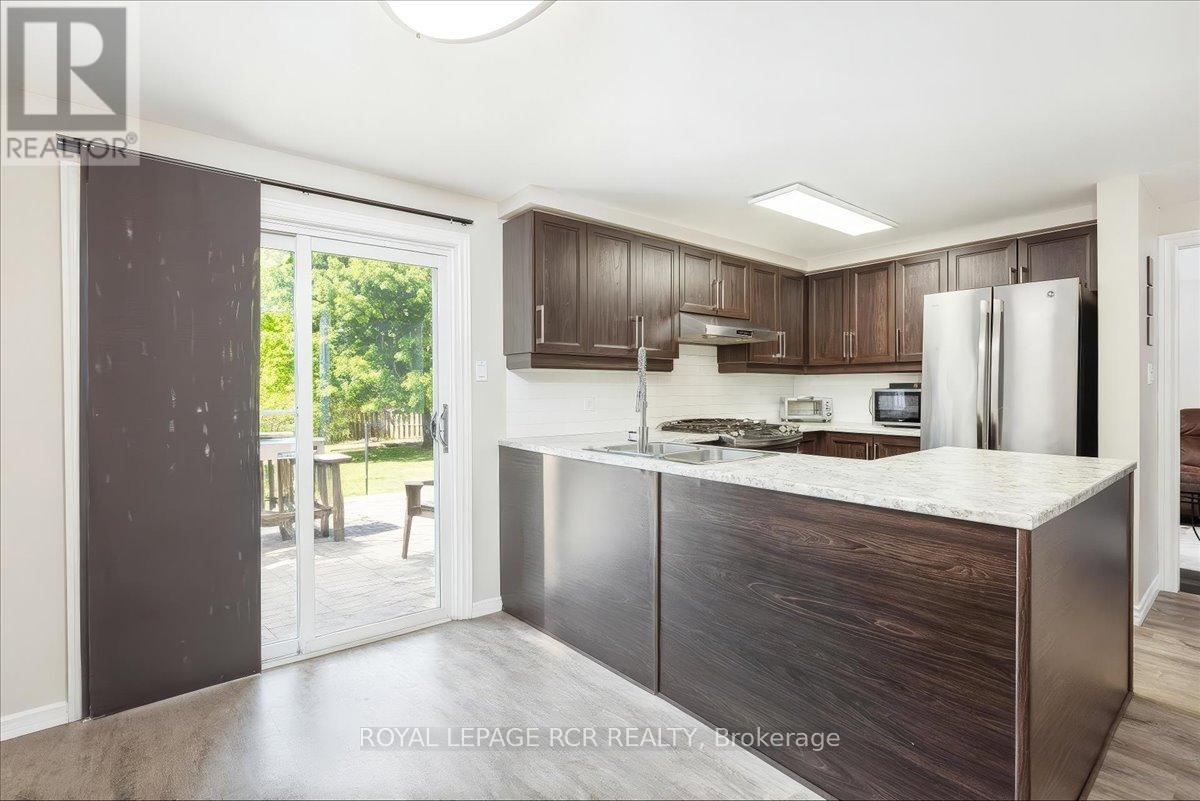 229 ELMWOOD CRESCENT - 10