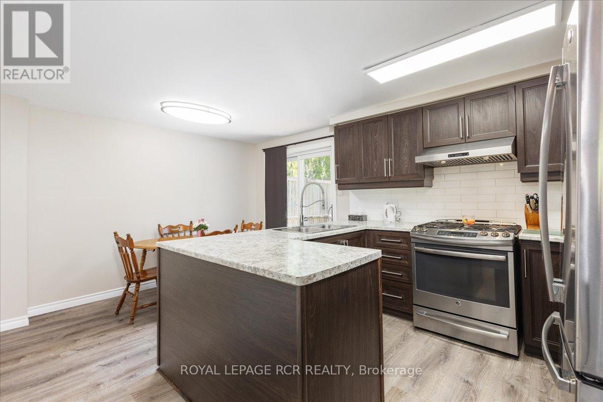 229 ELMWOOD CRESCENT - 11
