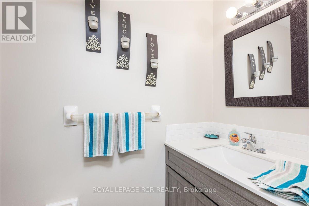 229 ELMWOOD CRESCENT - 13