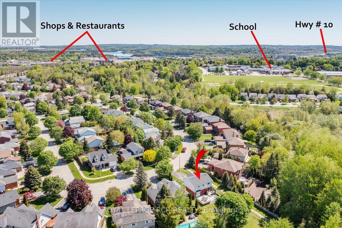 229 ELMWOOD CRESCENT - 2