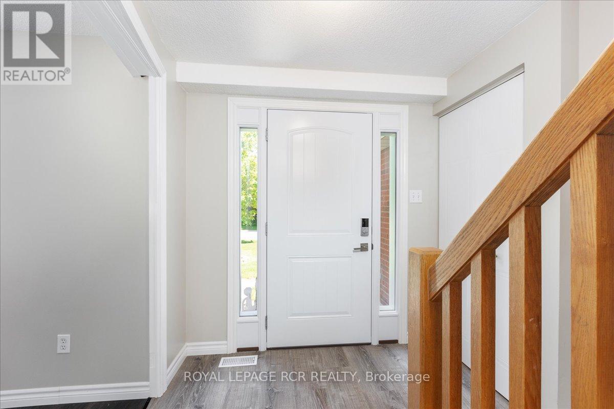 229 ELMWOOD CRESCENT - 4