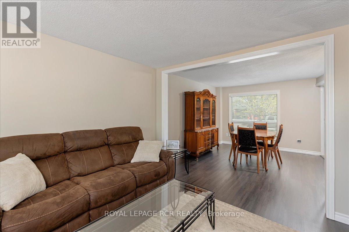 229 ELMWOOD CRESCENT - 7