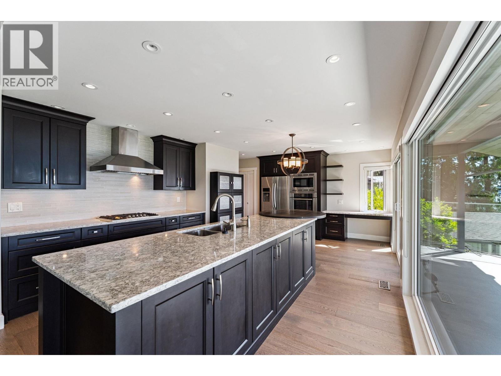 50 PANORAMA ROAD, Lions Bay