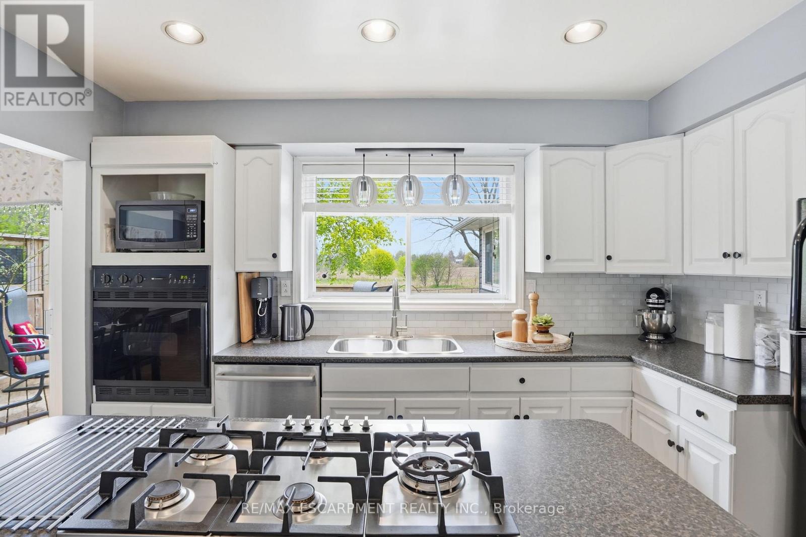 31 ALGONQUIN AVENUE - 14