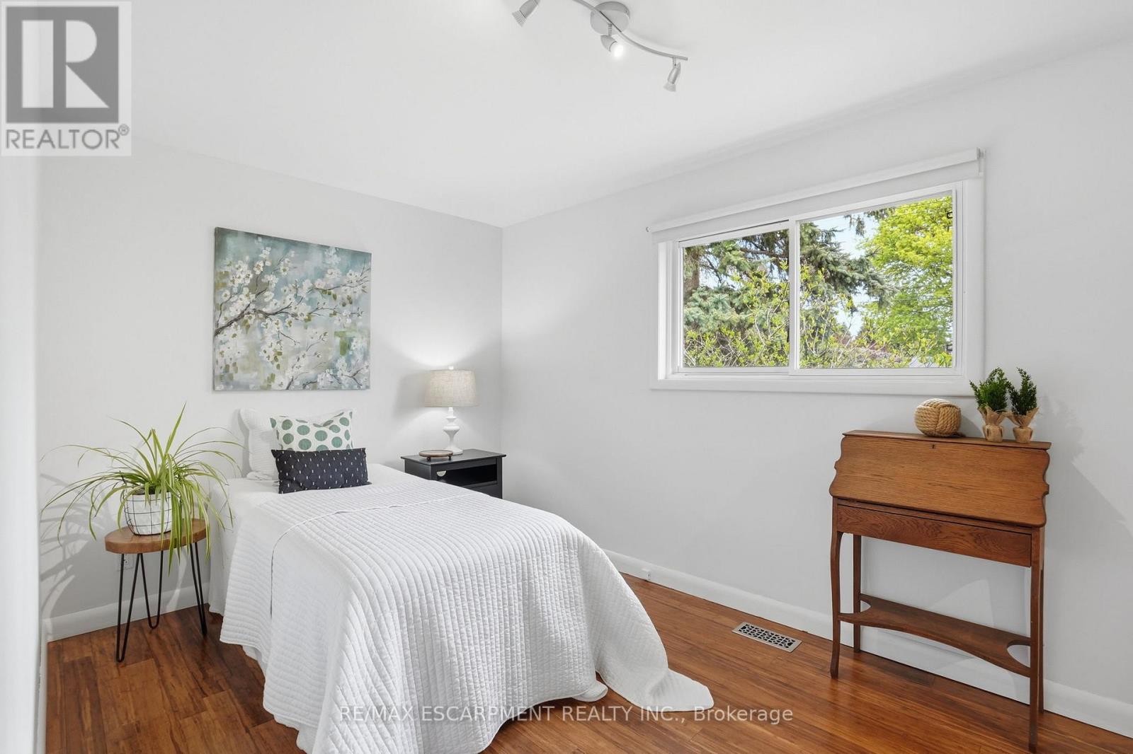 31 ALGONQUIN AVENUE - 22