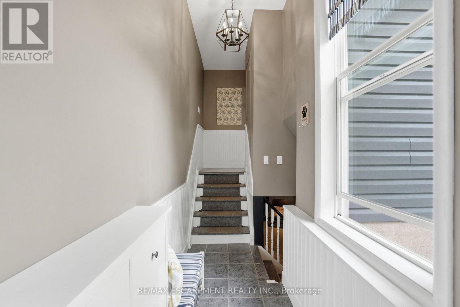 31 ALGONQUIN AVENUE - 27