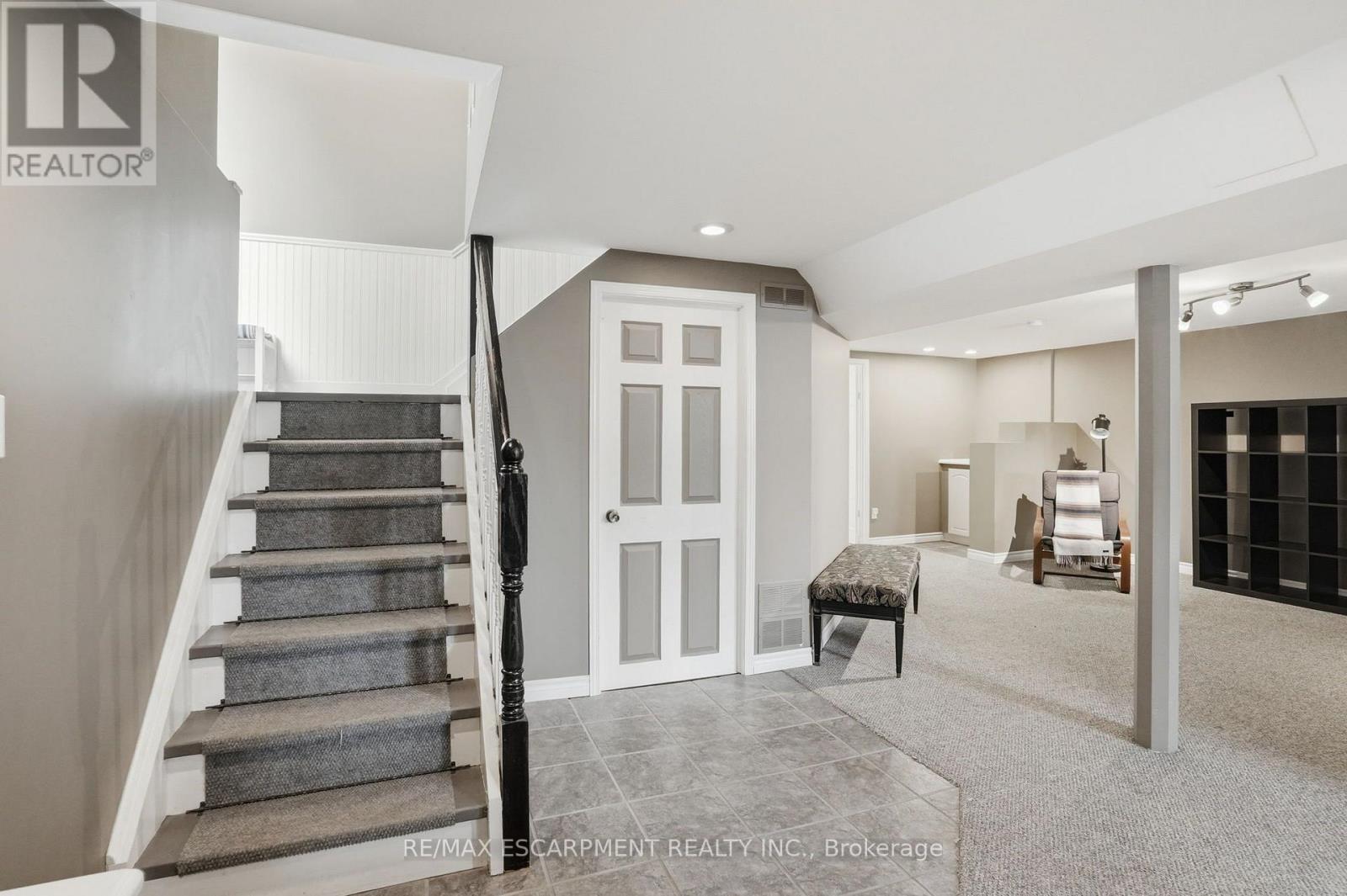31 ALGONQUIN AVENUE - 29