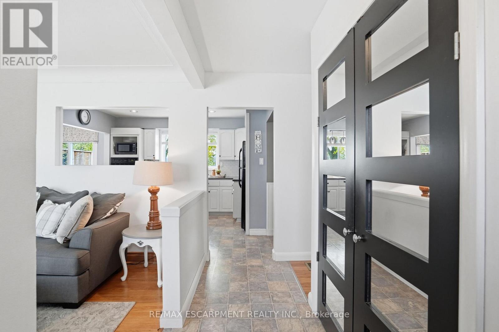 31 ALGONQUIN AVENUE - 5