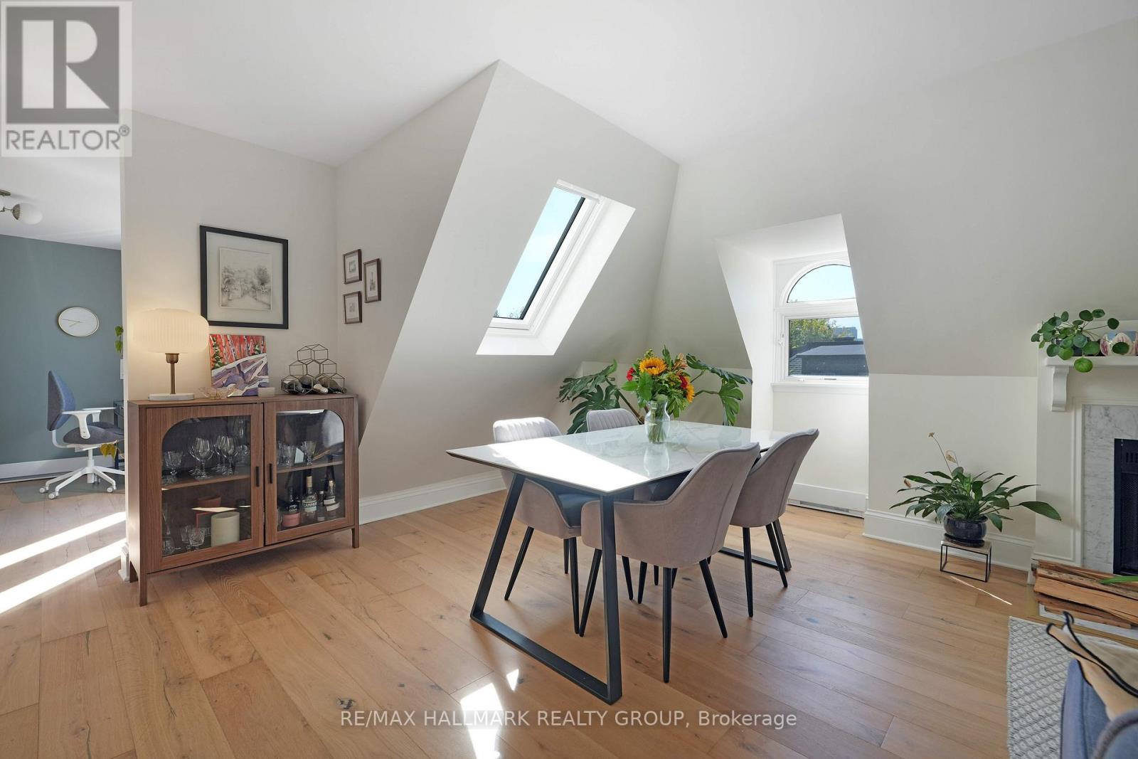 #5 274 DALY AVENUE - 11