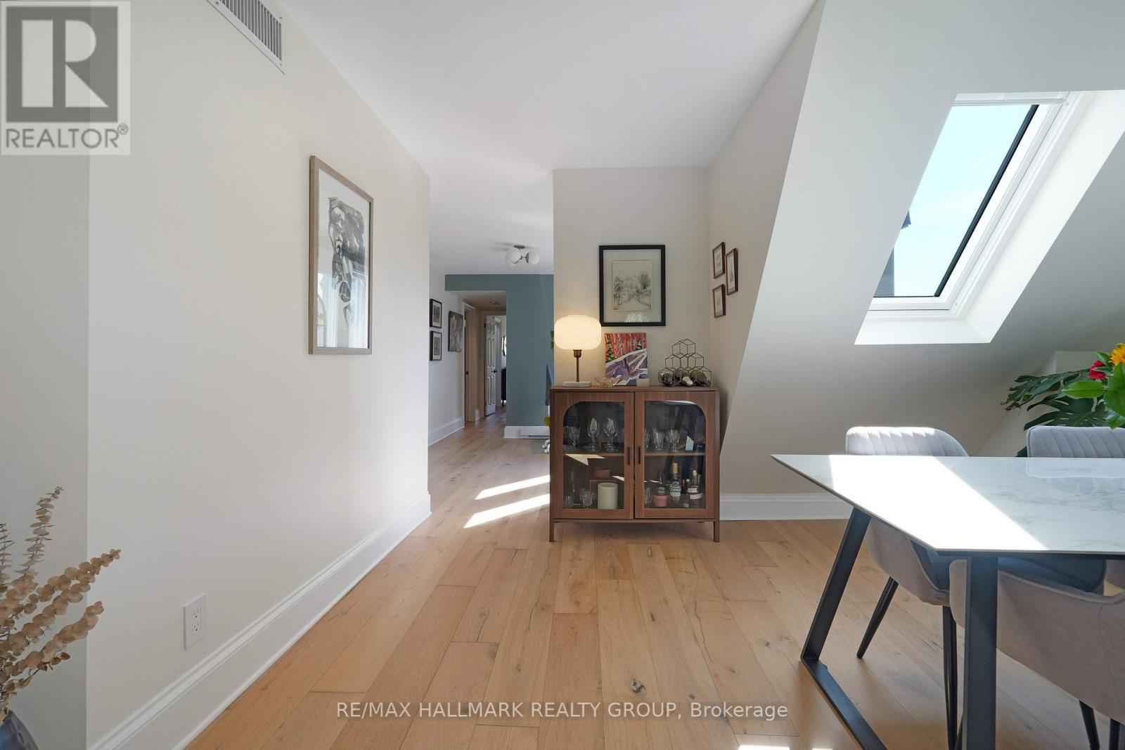 #5 274 DALY AVENUE - 14