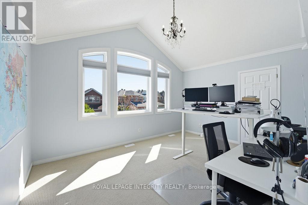 185 INSMILL CRESCENT - 39