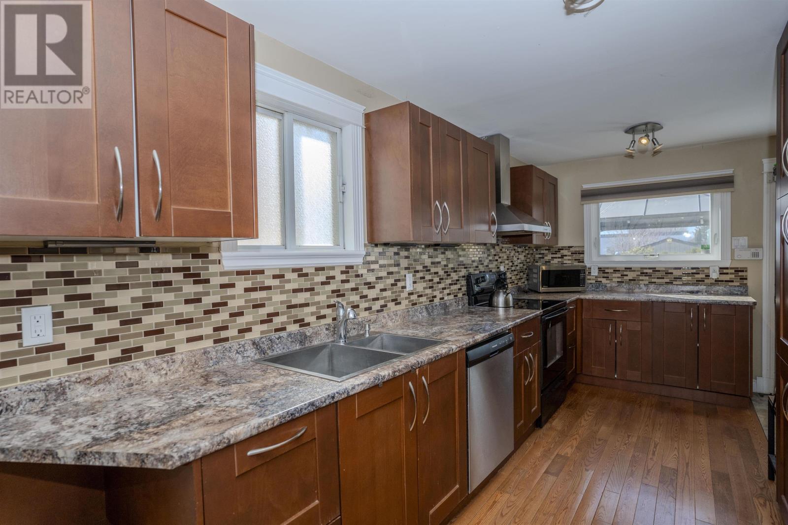 128 AMELIA ST W, THUNDER BAY, Ontario, P7E4A2 — Photo 5