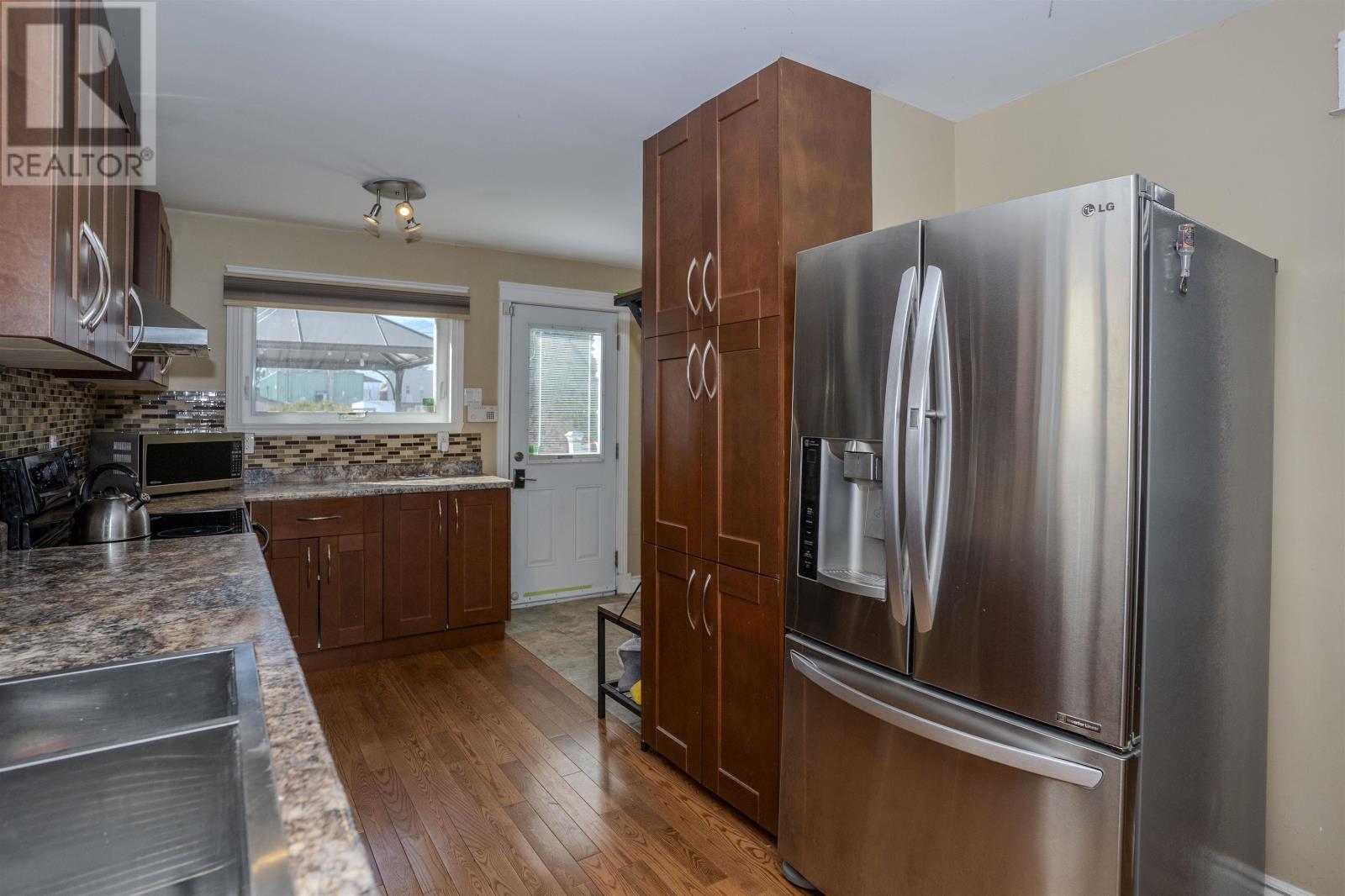 128 AMELIA ST W, THUNDER BAY, Ontario, P7E4A2 — Photo 6