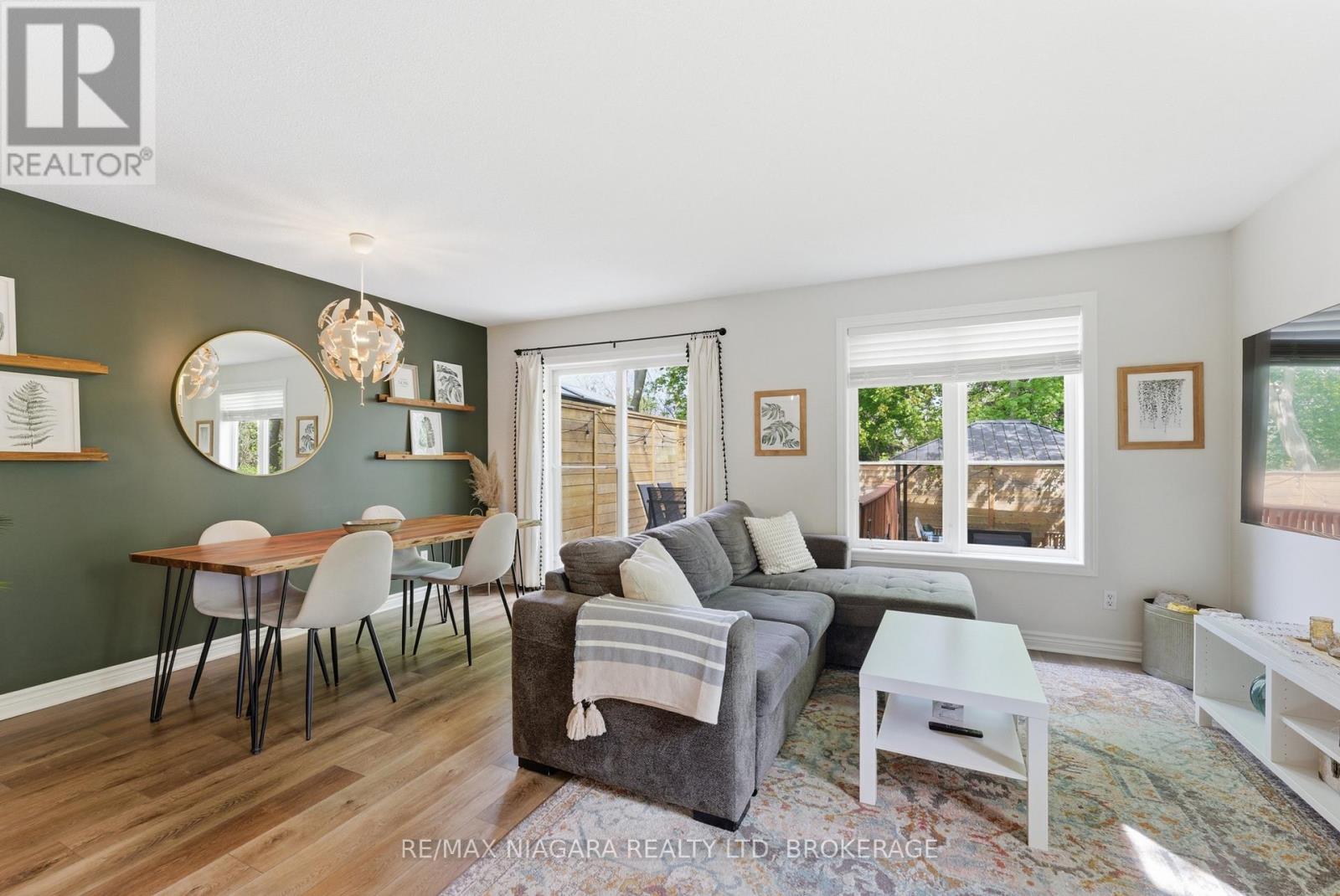 25 BEVERLY STREET - 13