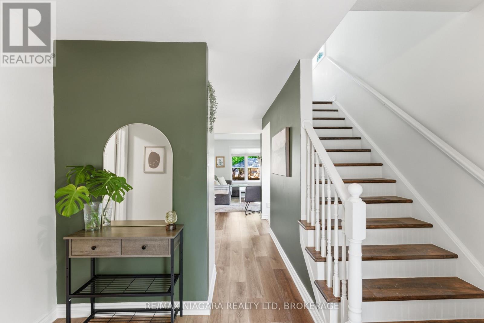 25 BEVERLY STREET - Image 3