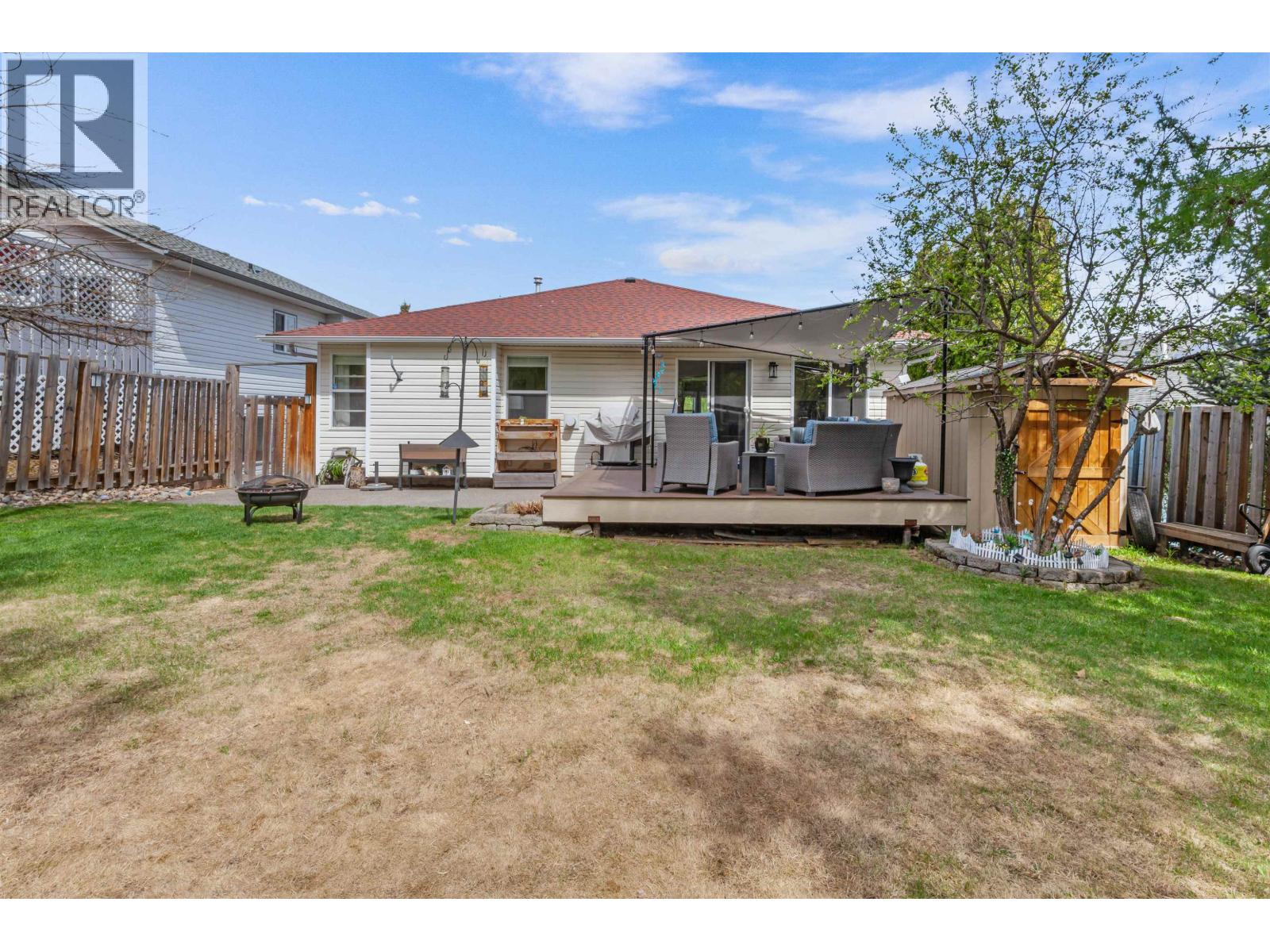 Kitchen of 3243 ST FRANCES CRESCENT · Prince George, BC