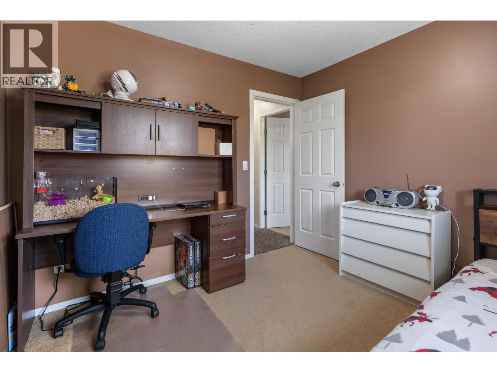 3243 ST FRANCES CRESCENT - 28
