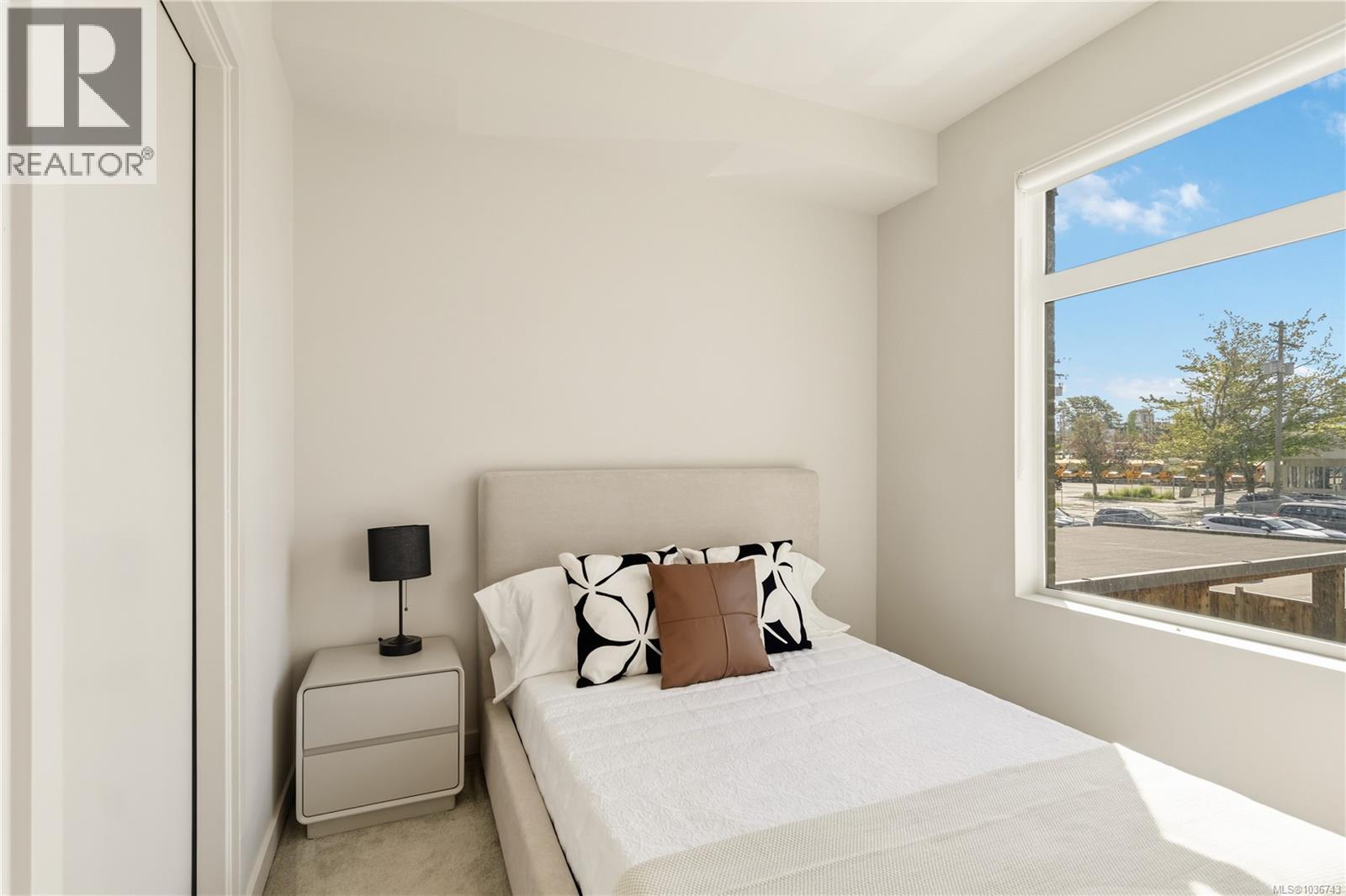 212 629 Speed Avenue, Victoria
