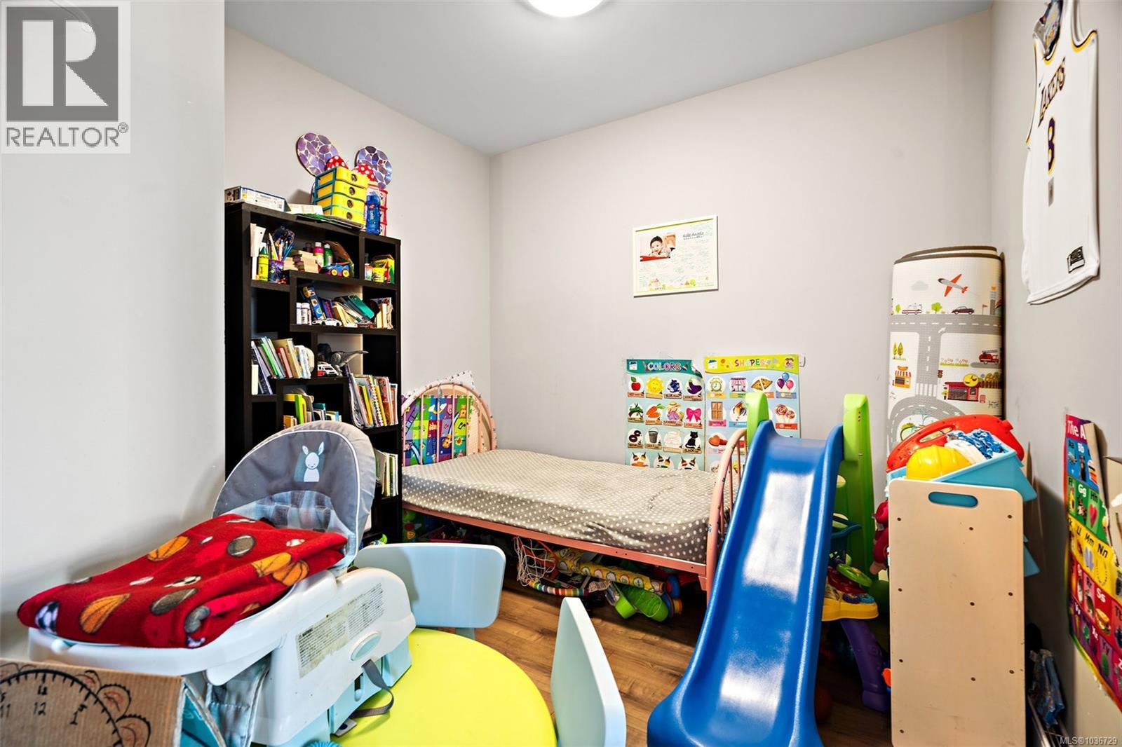 #212 2655 Sooke Rd - 13