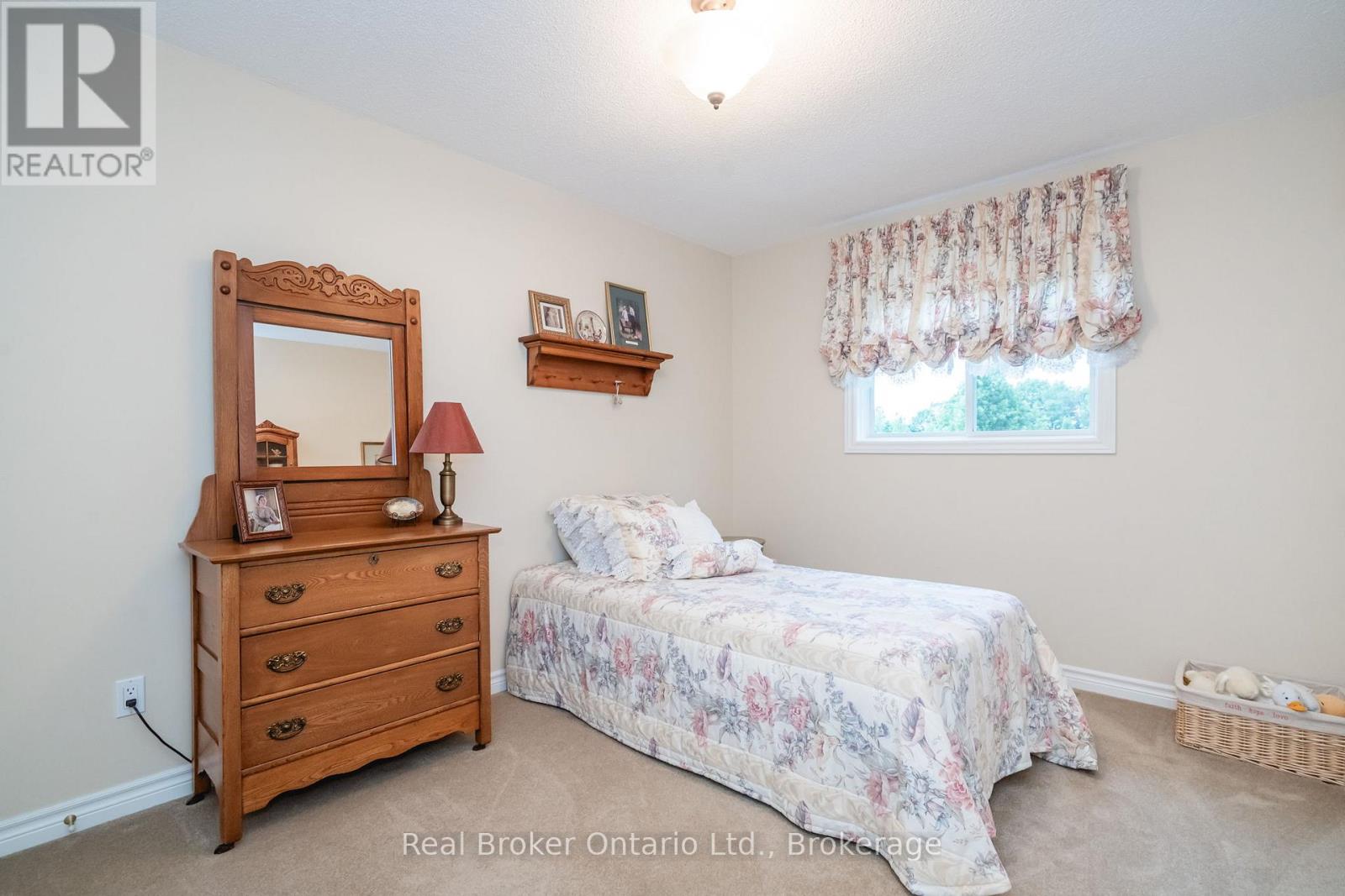167 LUCKPORT CRESCENT - 22