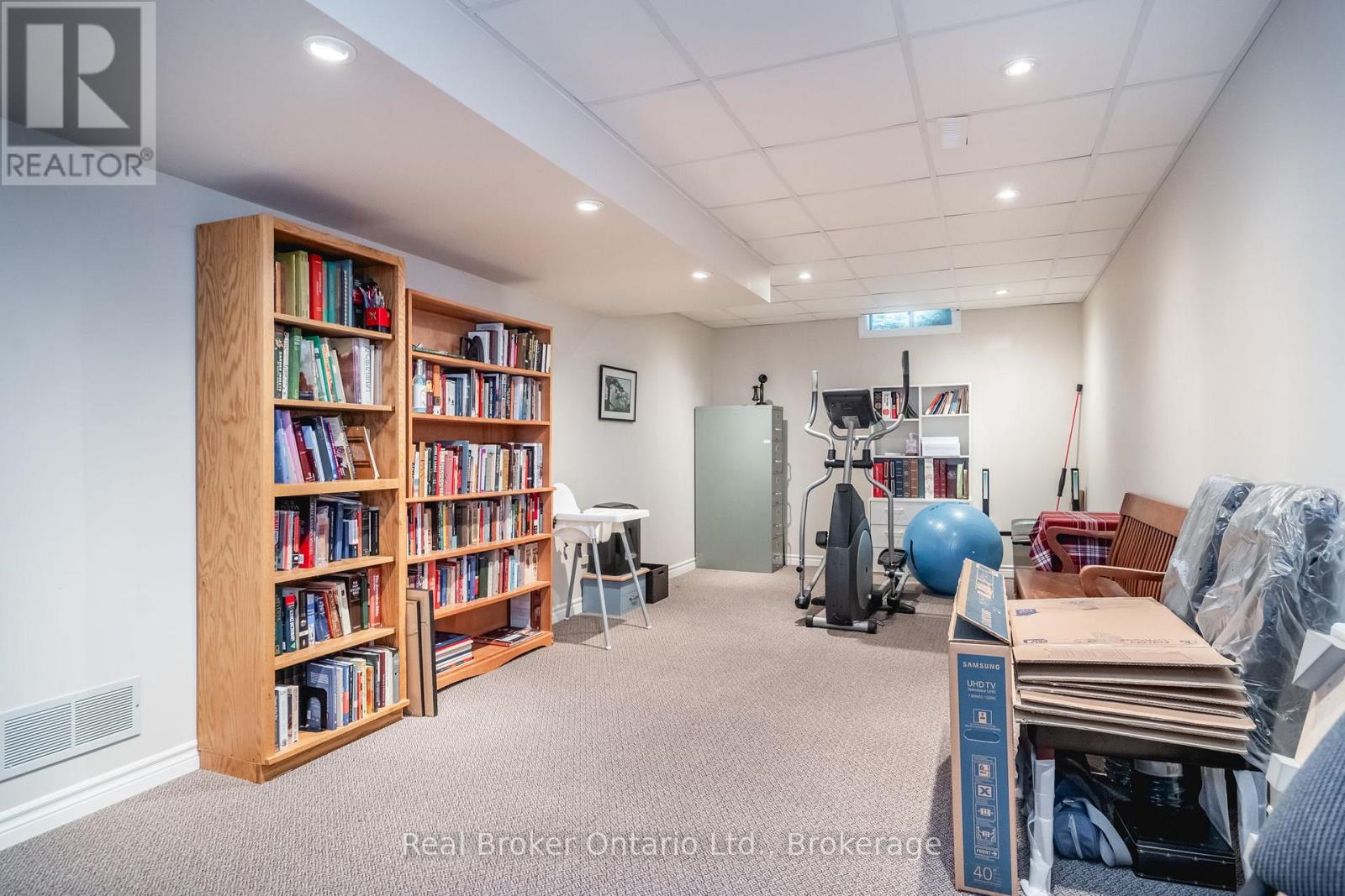 167 LUCKPORT CRESCENT - 29