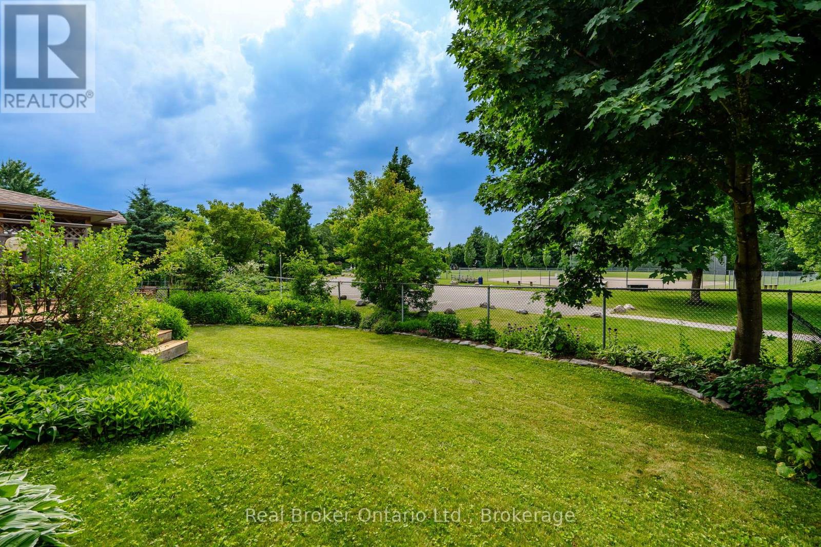 167 LUCKPORT CRESCENT - 35