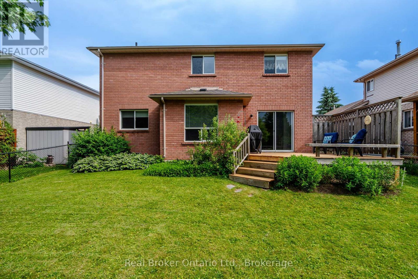 167 LUCKPORT CRESCENT - 36