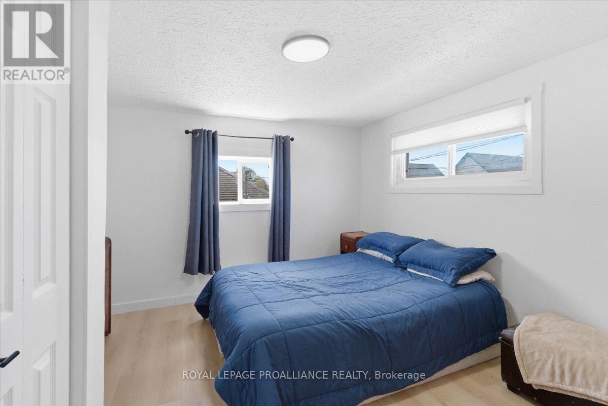 19 BOSWELL STREET - 28