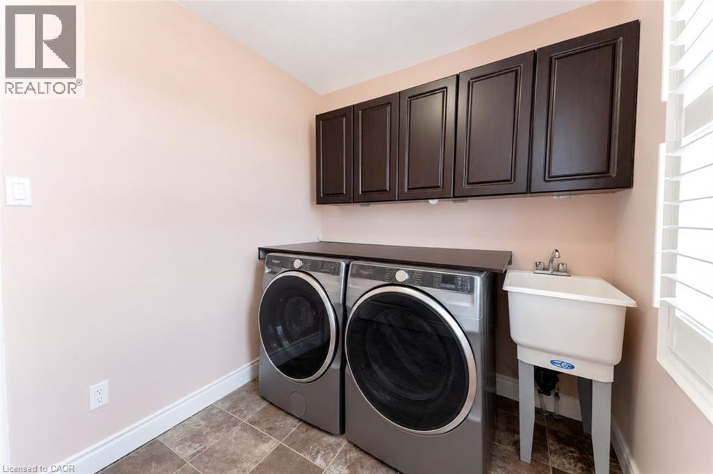 437 BEAUMONT Crescent - 15
