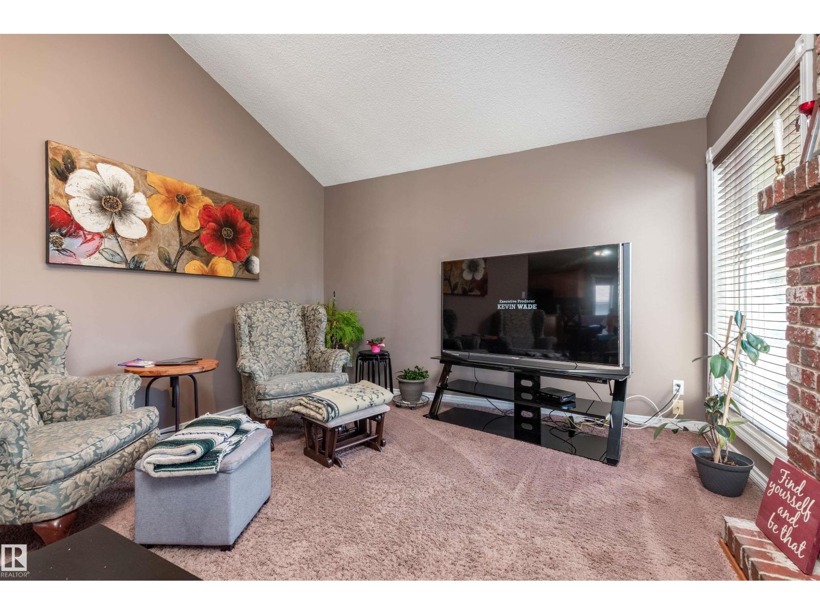21 CHARLTON WY - 13