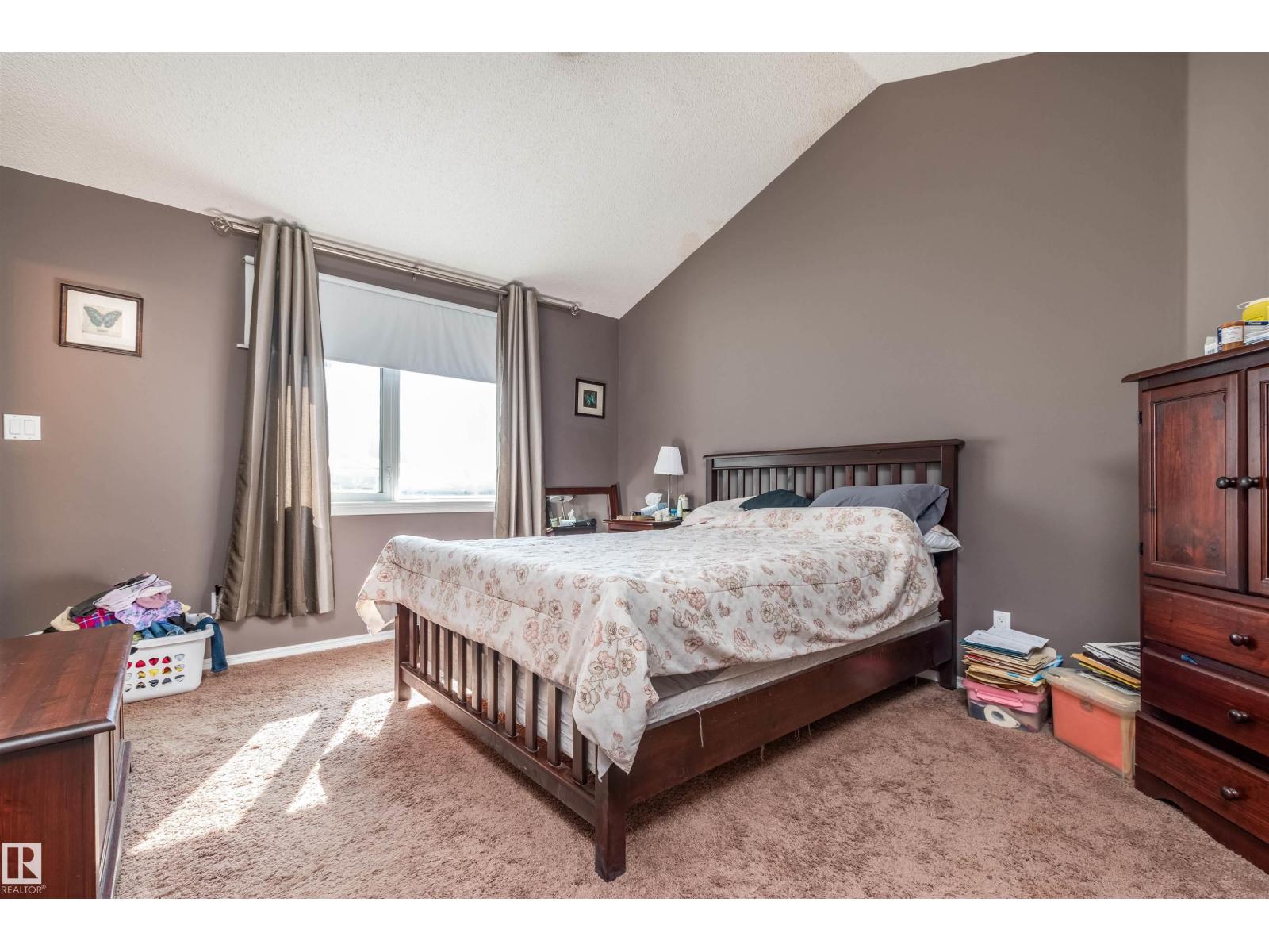 21 CHARLTON WY - 15