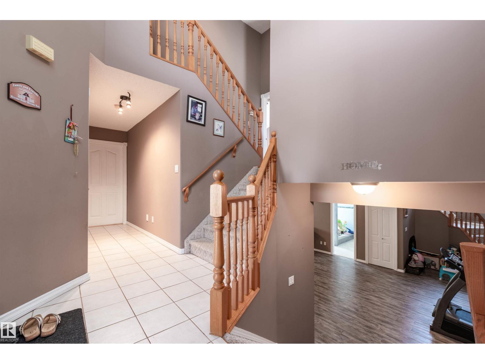 21 CHARLTON WY - Image 3