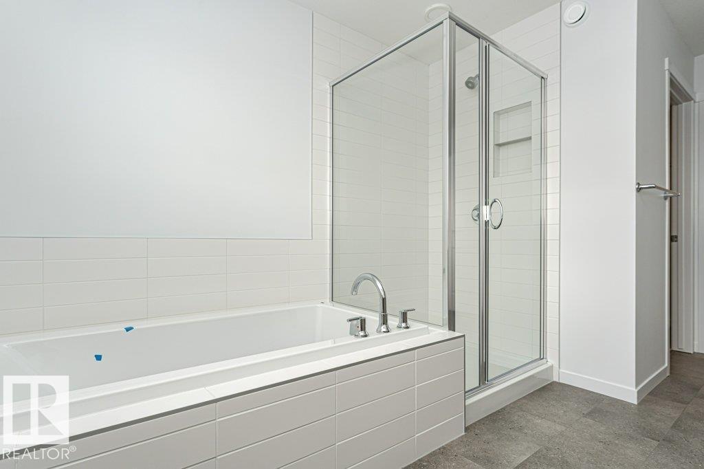 6271 180 AV NW - 15