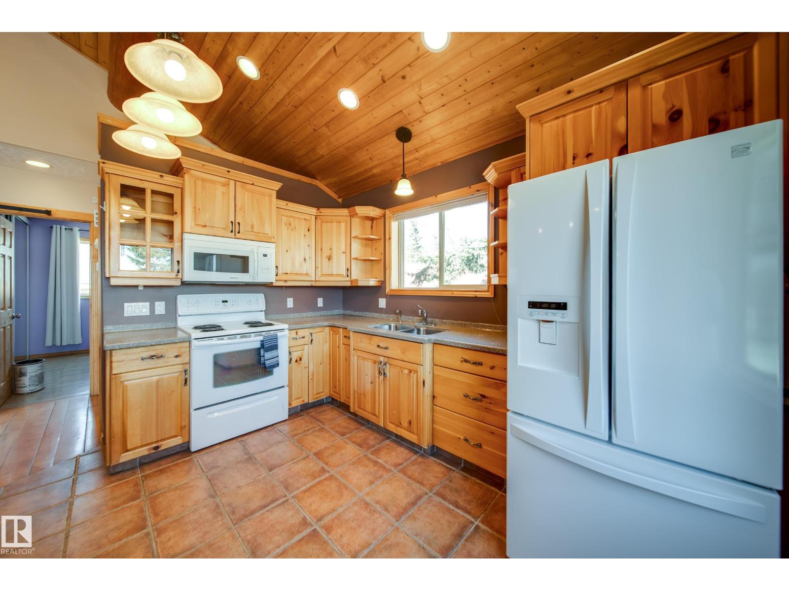 436 Lakeview DR — photo 10